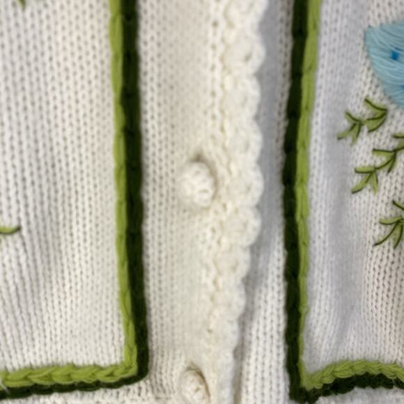🦋 May Co Womens 38 Medium Embroidered Butterfly Cardigan Cottagecore 🦋 - Picture 7 of 13